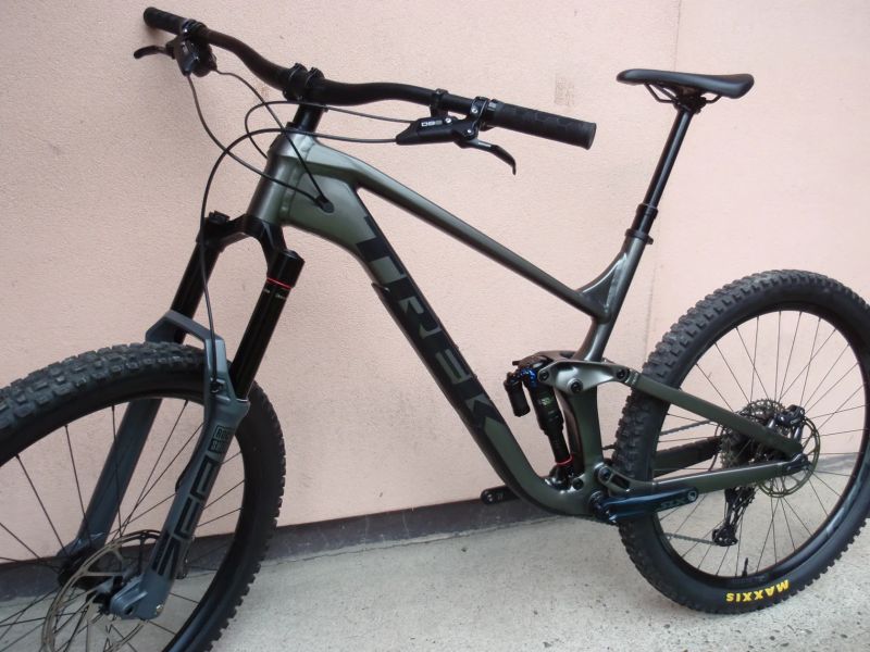 Enduro Trek Slash 7 - odpružení RS Ultimate, stav nového kola!