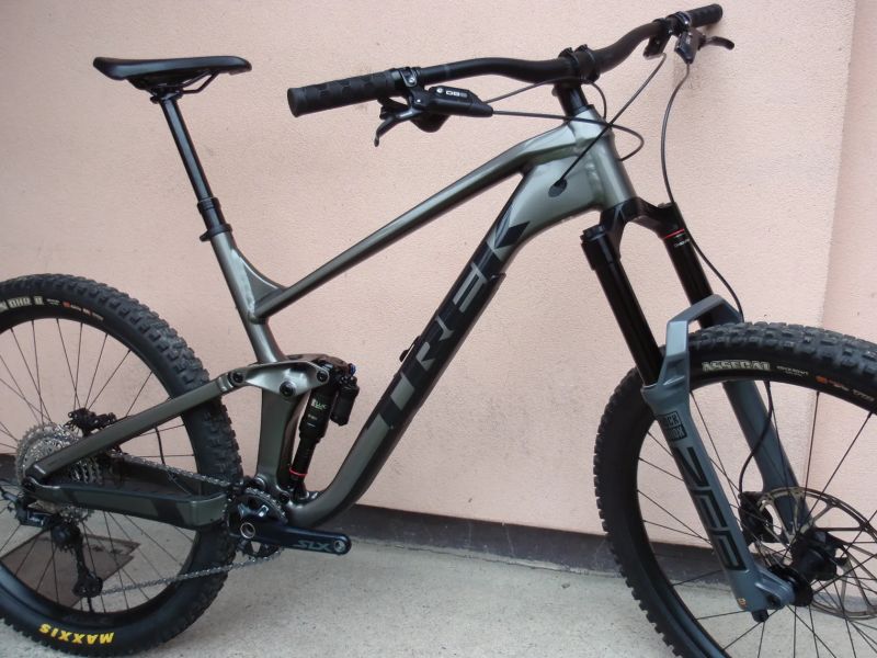 Enduro Trek Slash 7 - odpružení RS Ultimate, stav nového kola!
