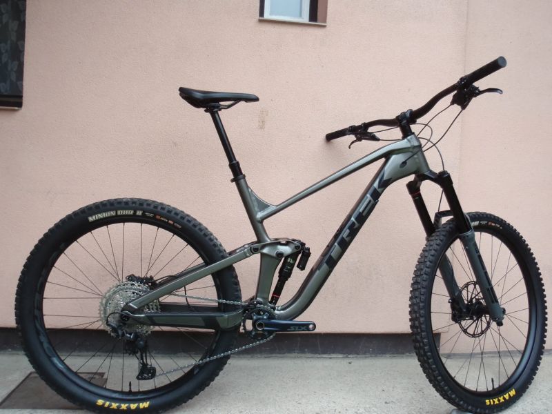 Enduro Trek Slash 7 - odpružení RS Ultimate, stav nového kola!