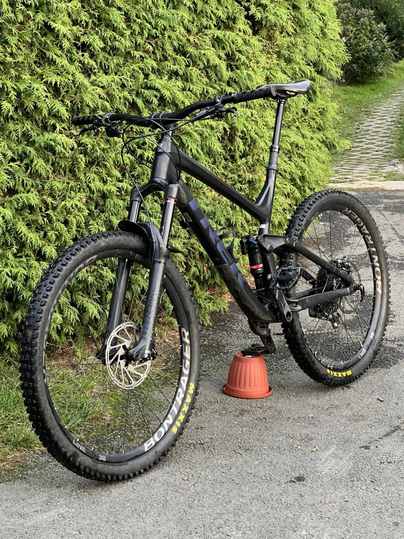 Trek Slash 8