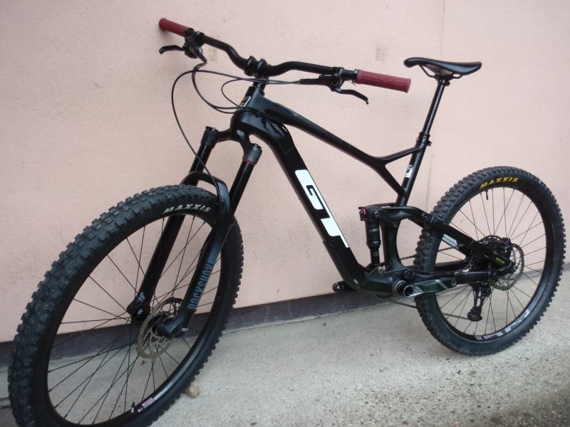 GT Sensor 29" Carbon Elite