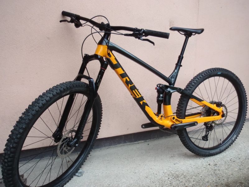 Téměř nový Trek Fuel EX 5