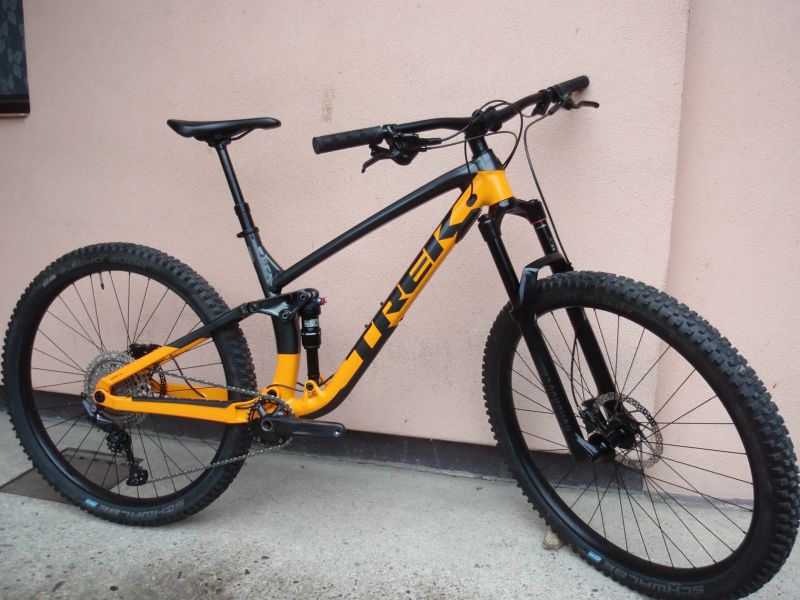 Téměř nový Trek Fuel EX 5