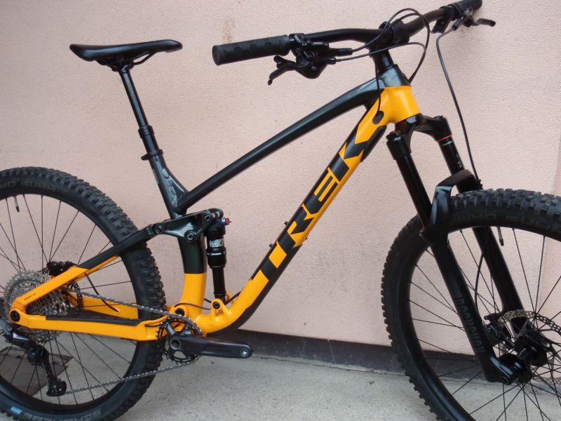 Téměř nový Trek Fuel EX 5
