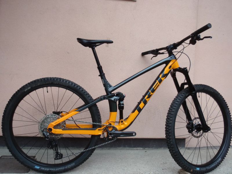 Téměř nový Trek Fuel EX 5