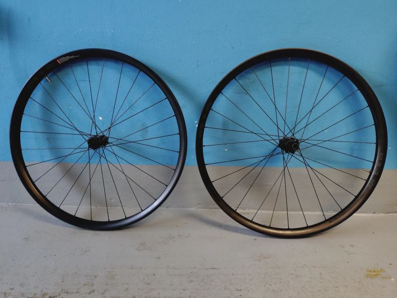 Karbon MTB kola DT Swiss/JAVAX 