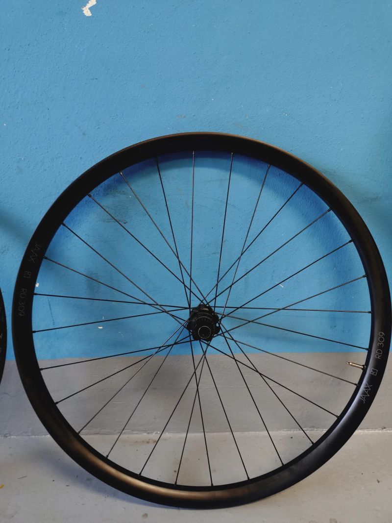 Karbon MTB kola DT Swiss/JAVAX 