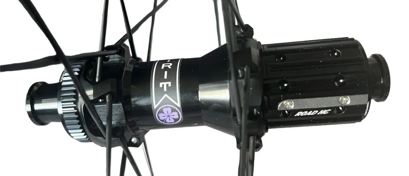 SPIRIT 38-FLASH, 1435g