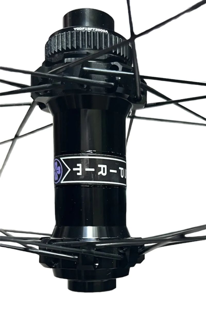 SPIRIT 38-FLASH, 1435g
