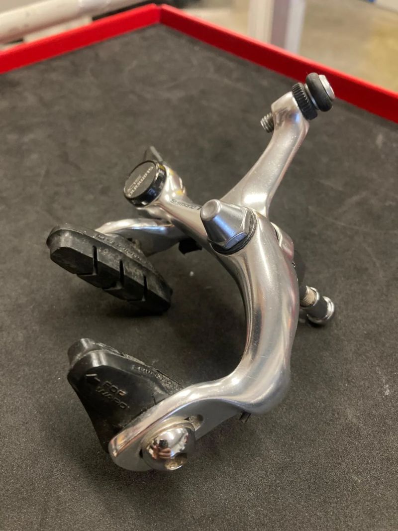 Brzdové třmeny Shimano 105 