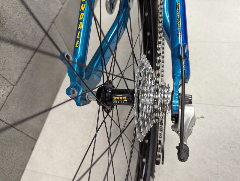 Cannondale Super V Raven 1000, velikost L, rok 1999, barvy Volvo, CODA Tarantula, Magura HS
