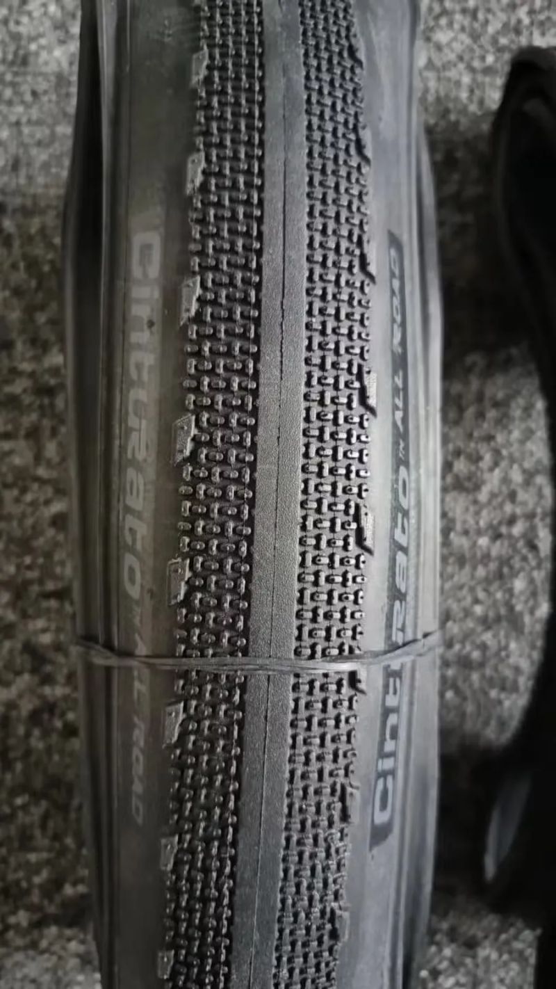 Pláště Pirelli Cinturato gravel 