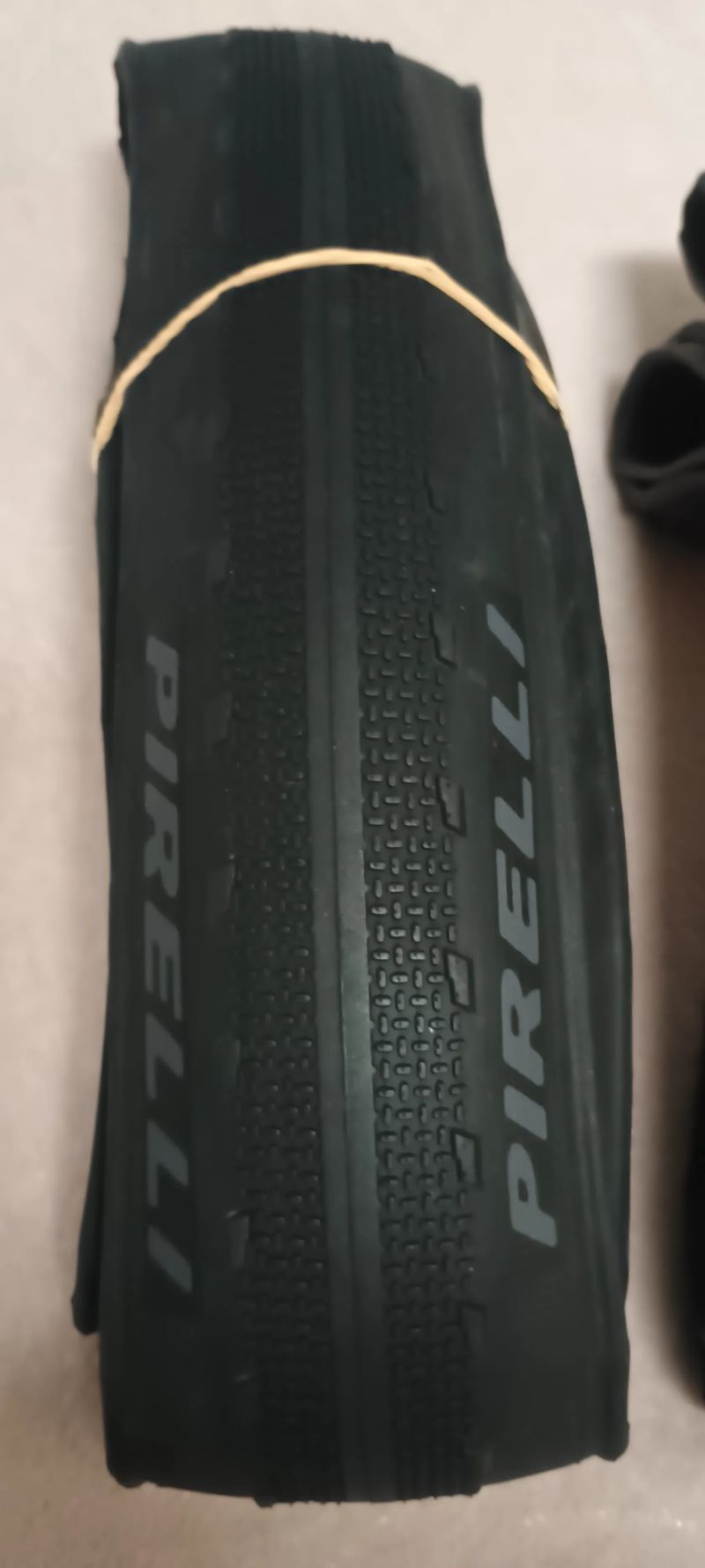 Pláště Pirelli Cinturato gravel 