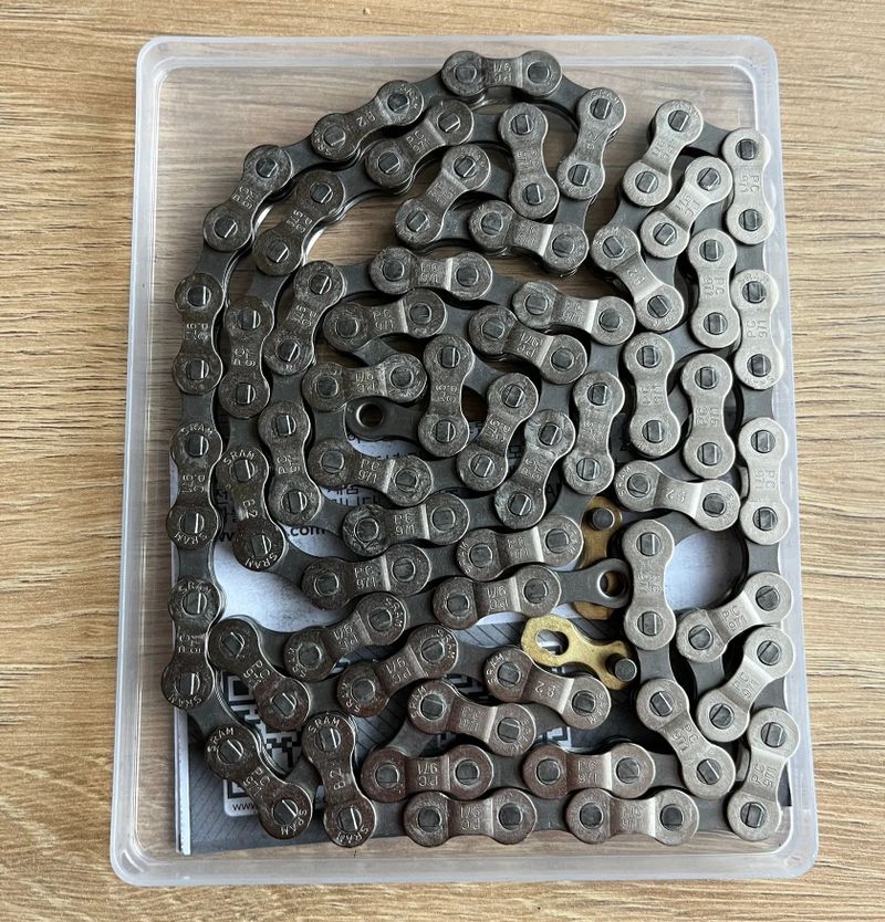 Nový řetěz Sram PC-971