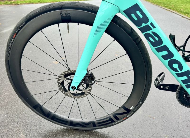 Bianchi Oltre Comp, Di2, wattmetr, Newmen