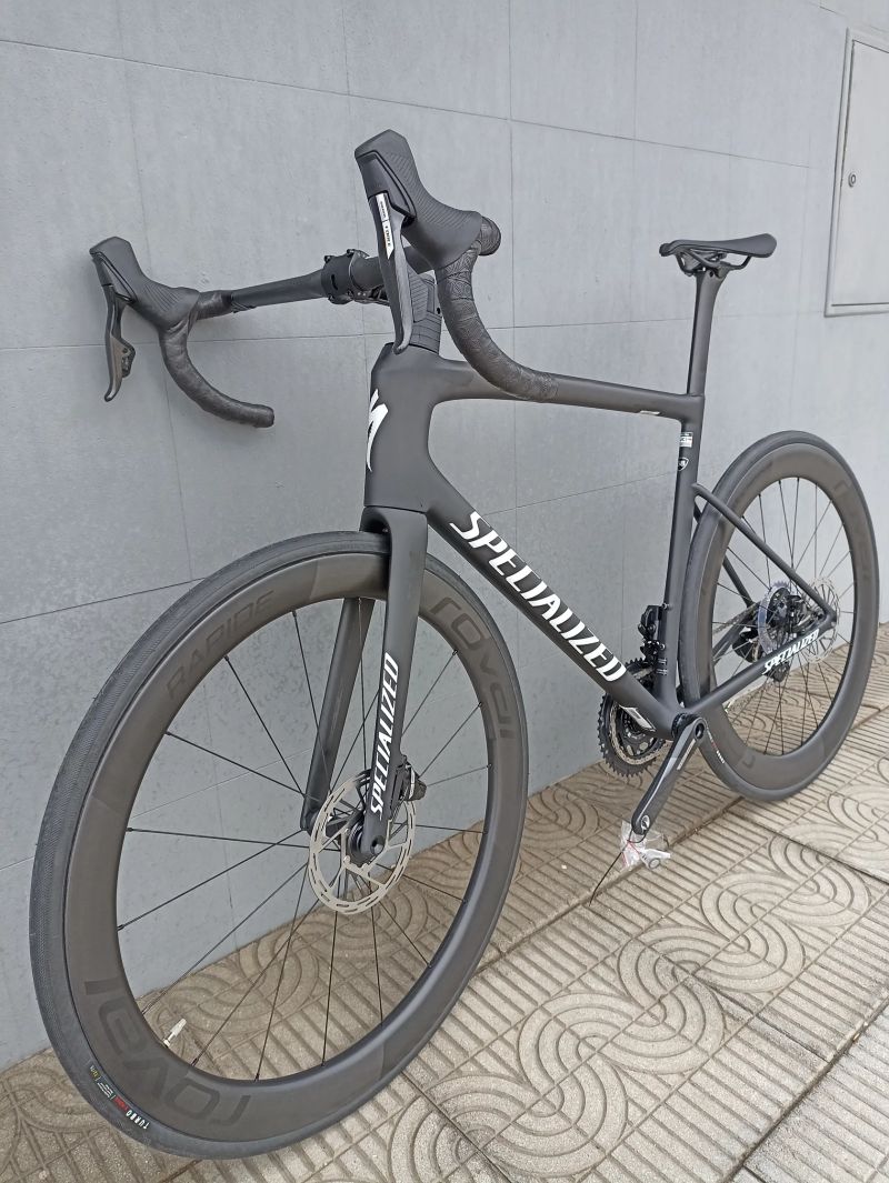 Specialized Tarmac SL8 Pro - SRAM Force eTap AXS