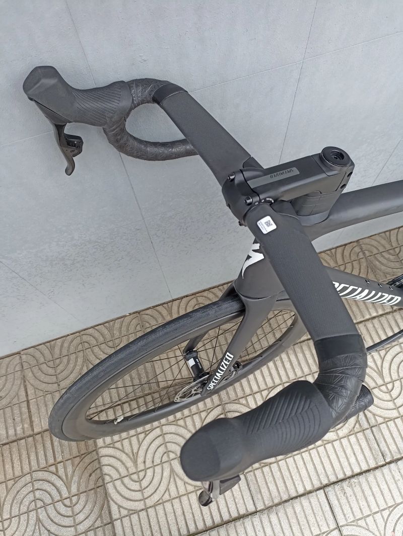 Specialized Tarmac SL8 Pro - SRAM Force eTap AXS