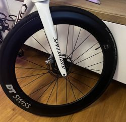 Prodám zapletená kola DT Swiss 1100