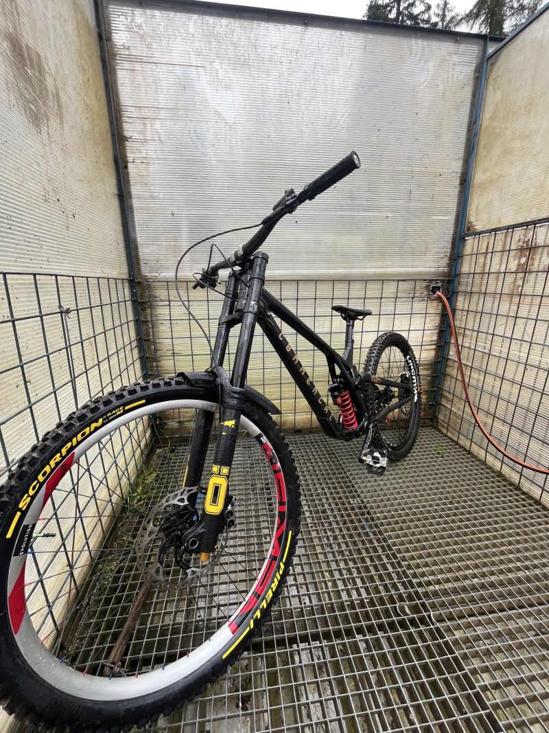 Commencal Supreme v5