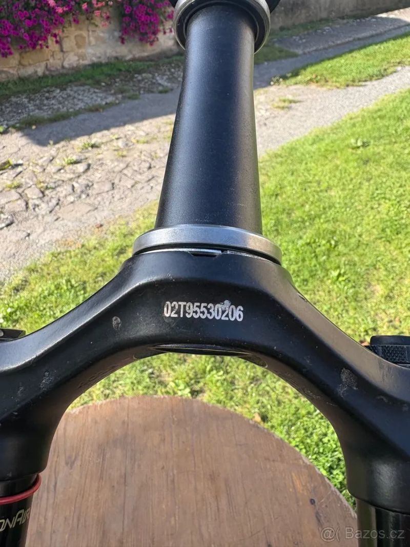 MTB vidlice - RockShox Lyrik RC2