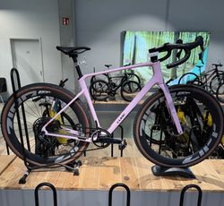 Cube Nuroad C62 SLX -Rhodonite L