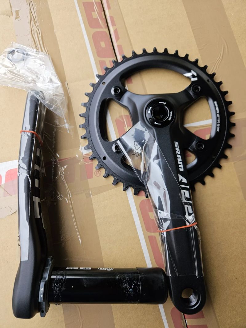 Gravel kliky SRAM Apex a Rival 42 z. Nové 
