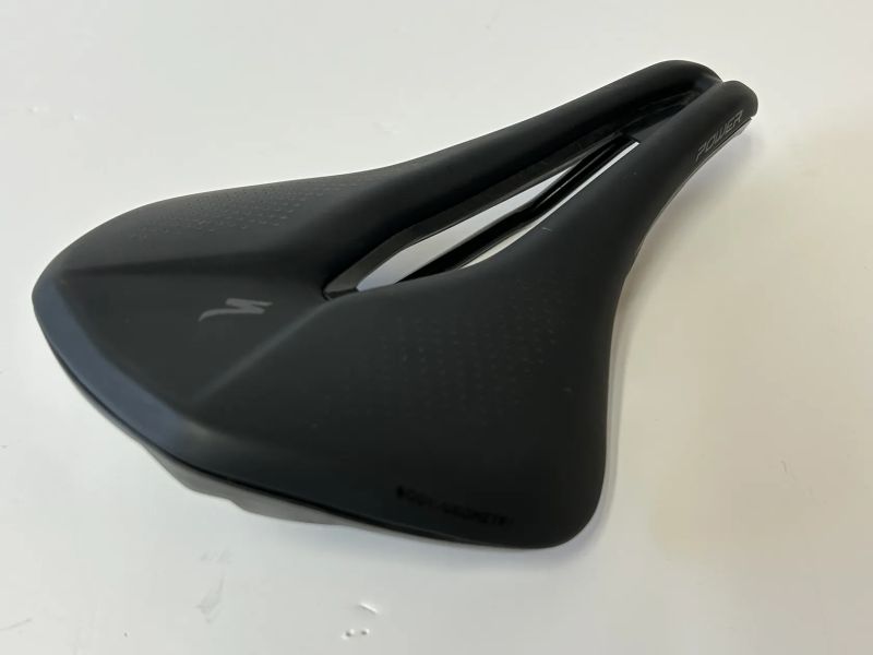 Nové sedlo Specialized Power Comp, šířka 155 mm