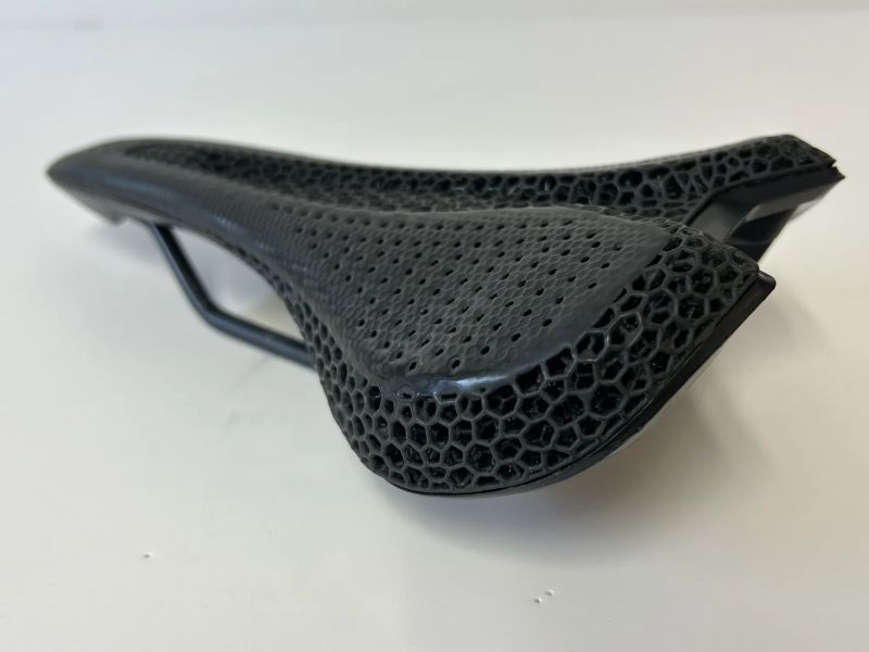 sedlo Specialized Romin Evo Pro Mirror, šířka 143 mm
