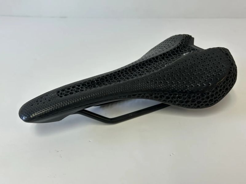 sedlo Specialized Romin Evo Pro Mirror, šířka 143 mm