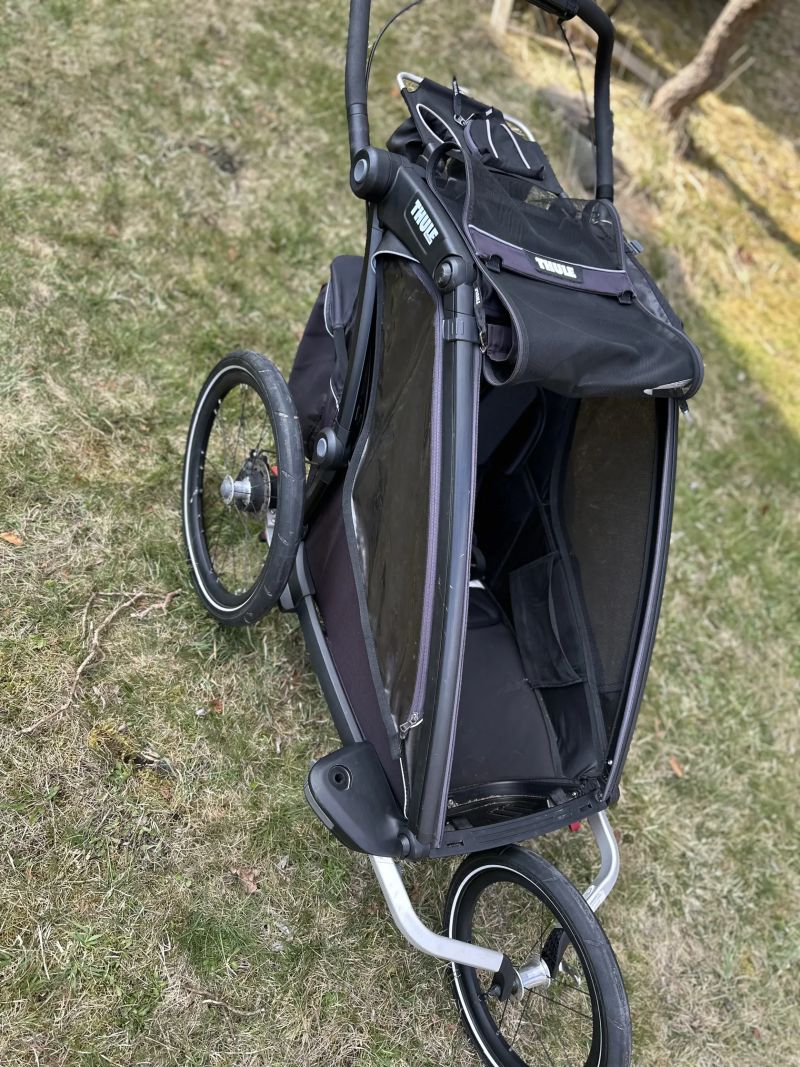 Prodám Thule Chariot Sport 1 Midnight Black