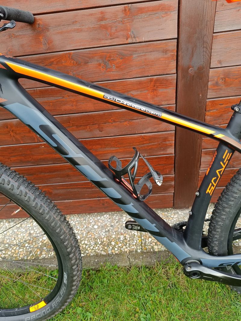 Scott SCALE 910 - osazeno komplet Shimano XT - hmotnost 10kg!!