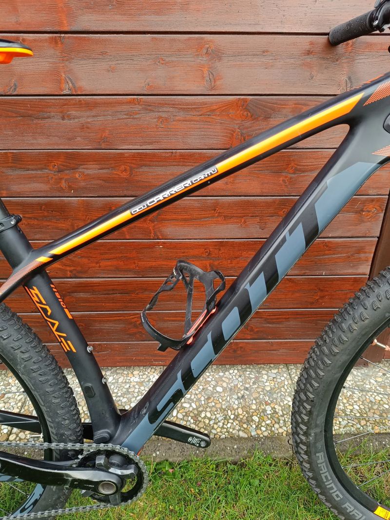 Scott SCALE 910 - osazeno komplet Shimano XT - hmotnost 10kg!!