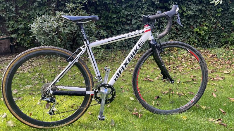 Dětské cyklokrosové kolo Maxbike CX 4000 pro jezdce cca 130cm
