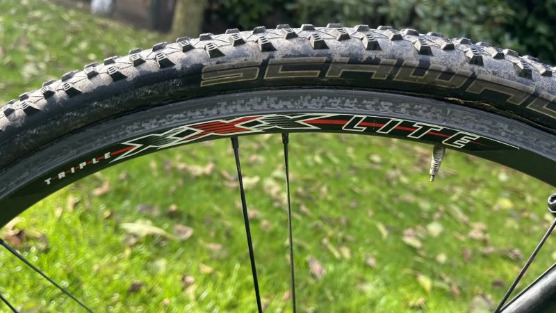 Dětské cyklokrosové kolo Maxbike CX 4000 pro jezdce cca 130cm