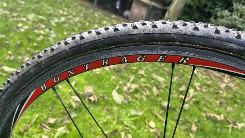 Dětské cyklokrosové kolo Maxbike CX 4000 pro jezdce cca 130cm