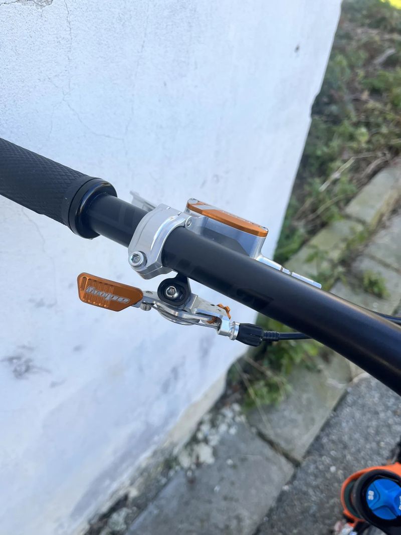 Enduro kolo Pivot Firebird 29”