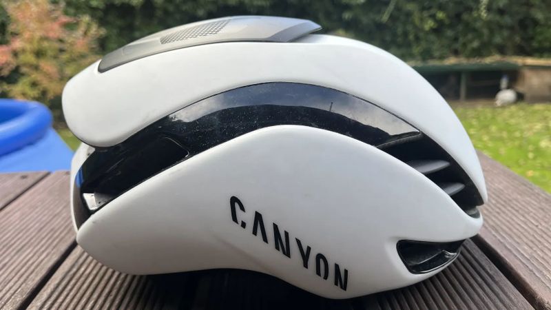 silniční helma Canyon velikost S 51-54cm