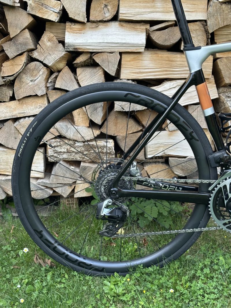 PROOFY GUNNY 2025 vel. M - Sram Red AXS