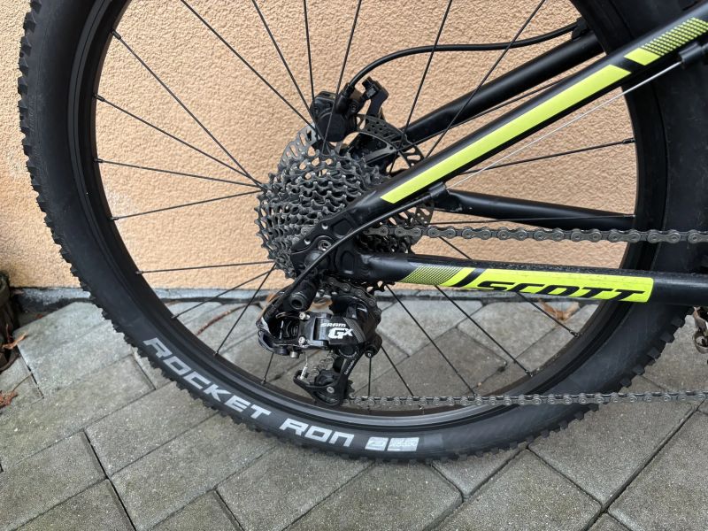 Scott Scale 24”