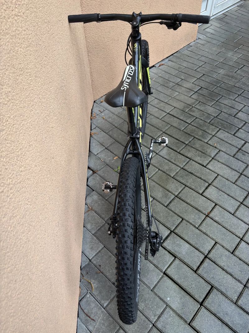 Scott Scale 24”