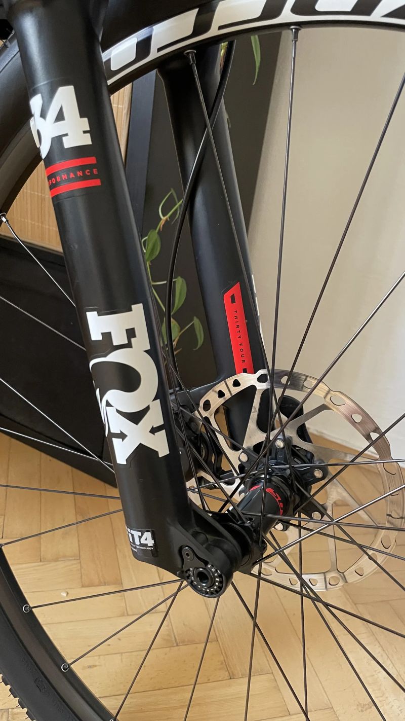 Scott Spark 920 carbon / vel.M / teleskop