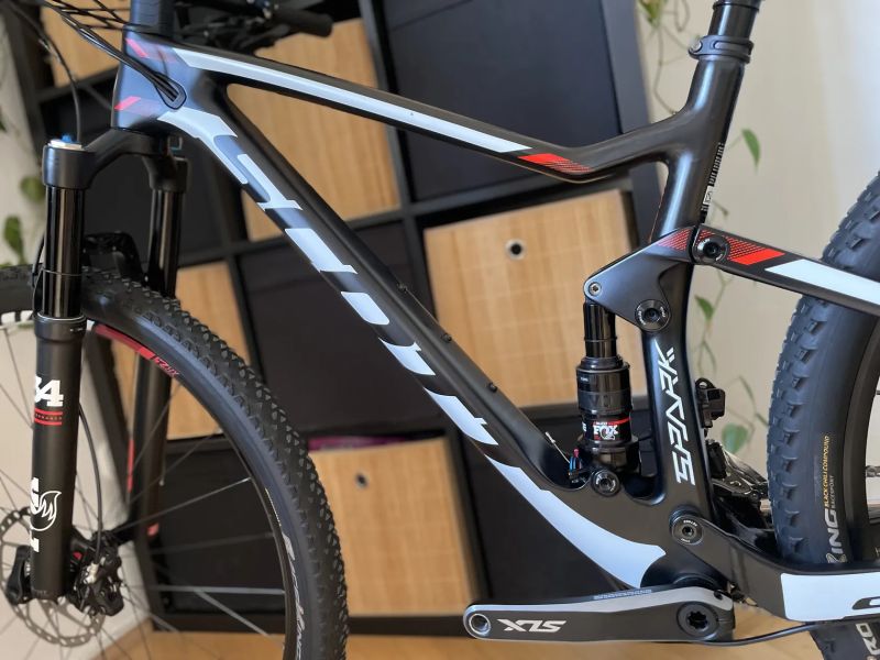 Scott Spark 920 carbon / vel.M / teleskop