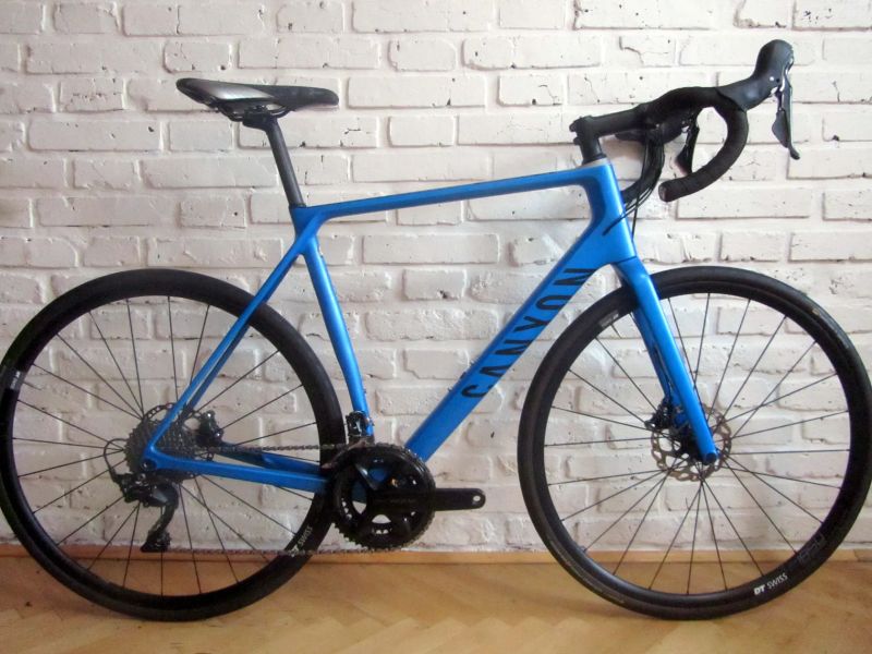 CANYON ENDURACE CF SL na Shimano 105, 58 cm. Super stav