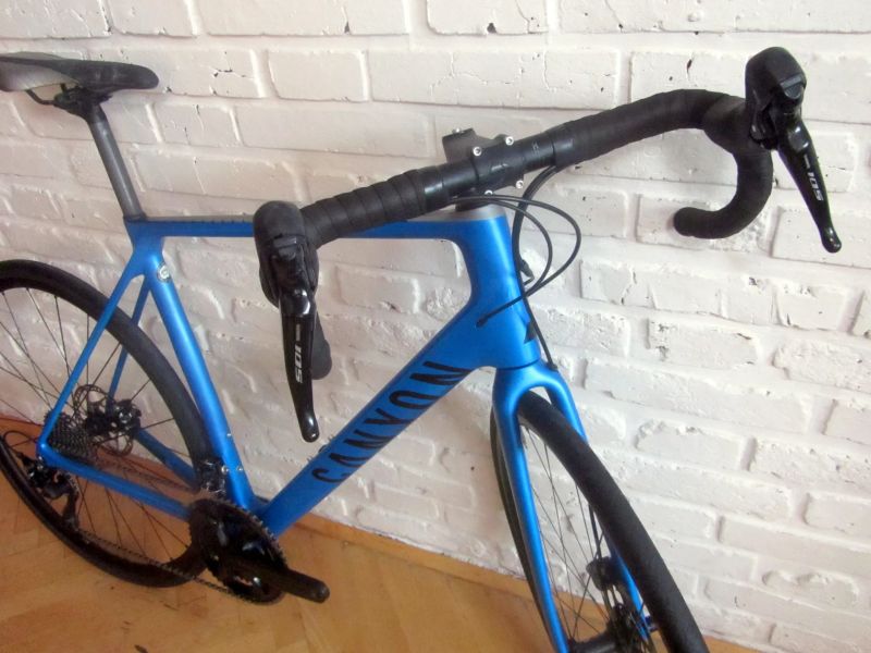 CANYON ENDURACE CF SL na Shimano 105, 58 cm. Super stav