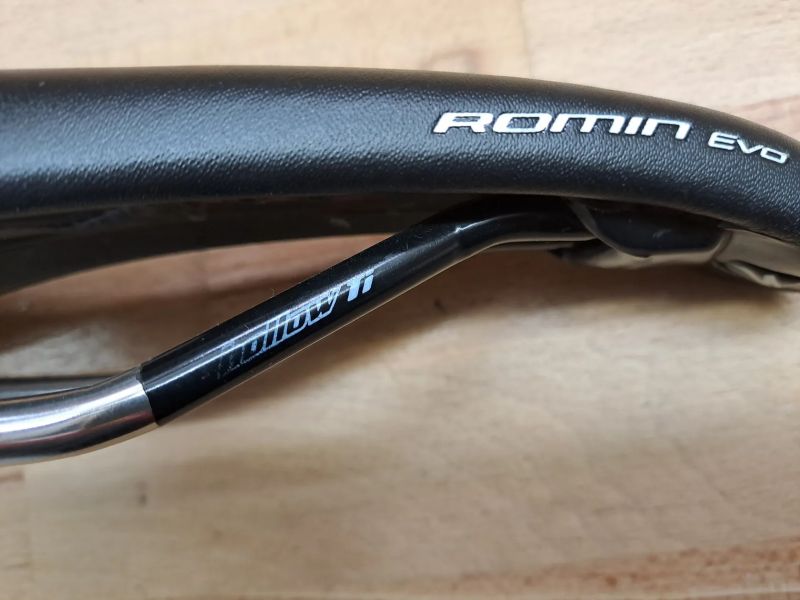 Sedlo Specialized Romin Evo 143 mm