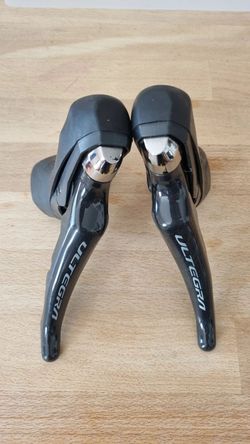 Páky Shimano Ultegra ST-R8020, 2x11, hydraulické + třmeny BR-8070
