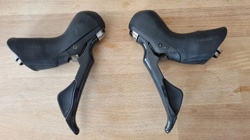Páky Shimano Ultegra ST-R8020, 2x11, hydraulické + třmeny BR-8070