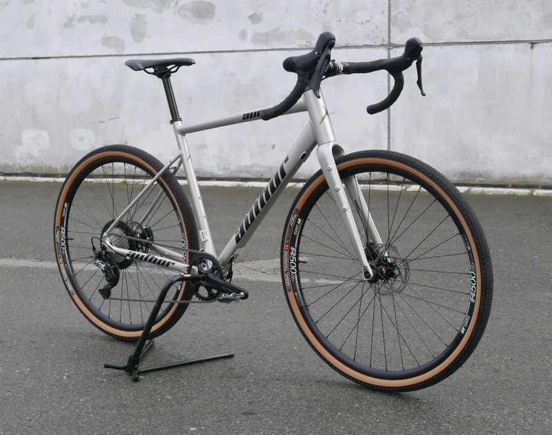 Author Aura XR7