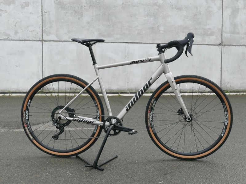 Author Aura XR7