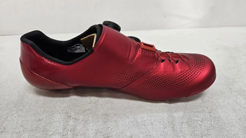 Nové silniční tretry Shimano SH-RC903, červené